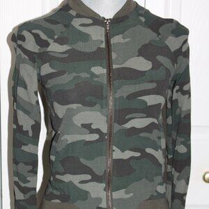 NEW BB Dakota Green Camouflage Jacket